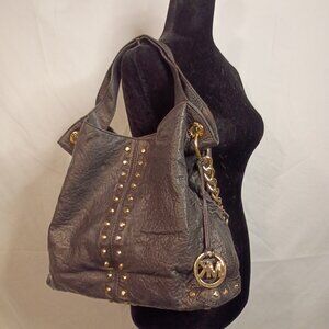 MK MICHAEL KORS Astor Uptown Black Textured Leather Bag Gold Studs Chunky Chain